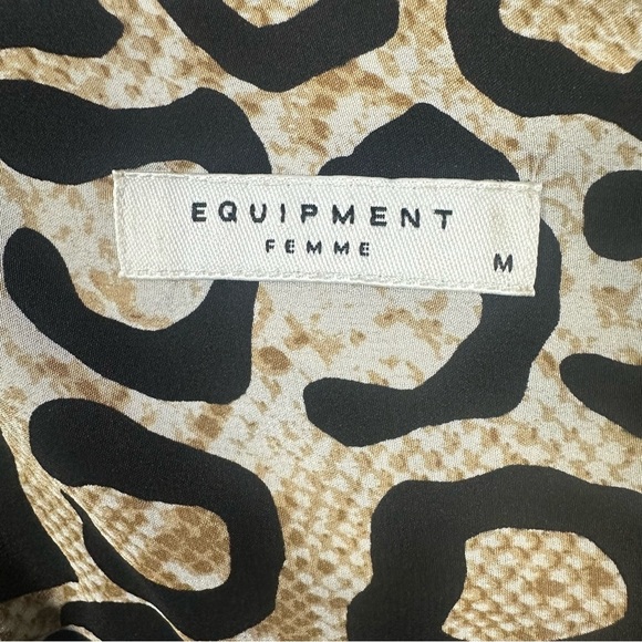 Equipment Femme Silk Button Down Tunic Blouse Leopard Print Shirt Size Medium - Picture 9 of 11